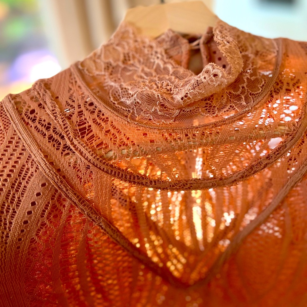 Free people Blush Mock Neck Lace detail